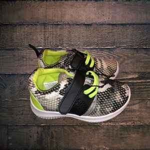 Toddler Brand New Boys Sneakers Size 8